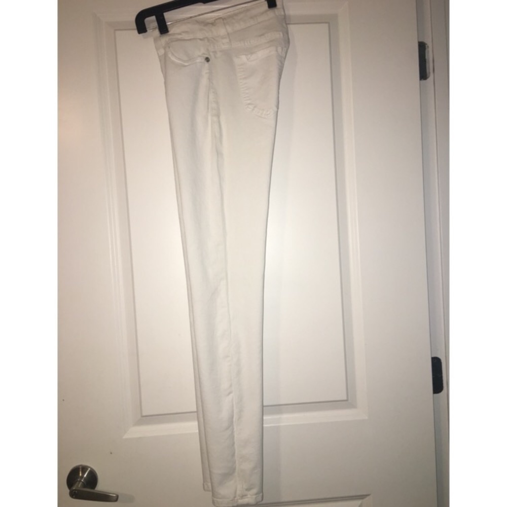 Guess white Nicole Cigarette Jeans - Picture 4 of 7